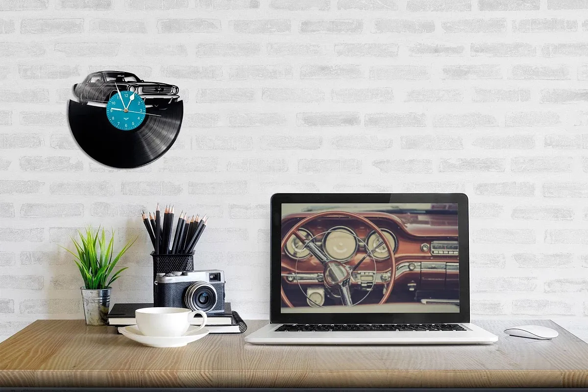 Vinyl record clock with Mustang motif