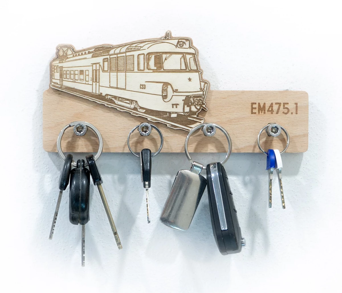 Wooden key hanger Electrical units 475.1