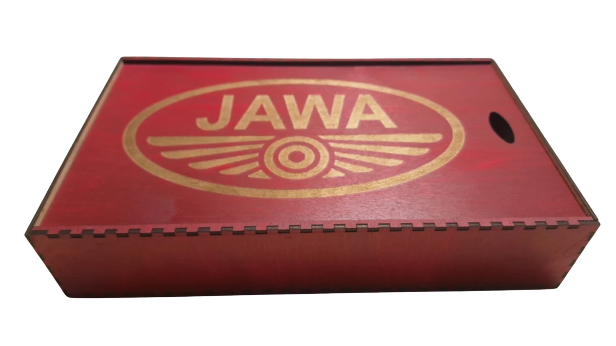 Gift packing for wooden clock Jawa 20 cm red